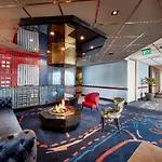 Carlton Oasis Отель