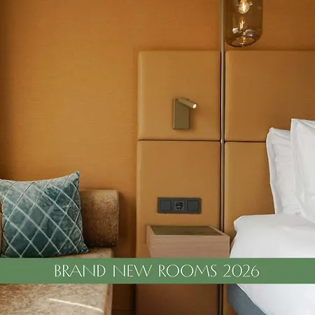 Szálloda Carlton Oasis 4*