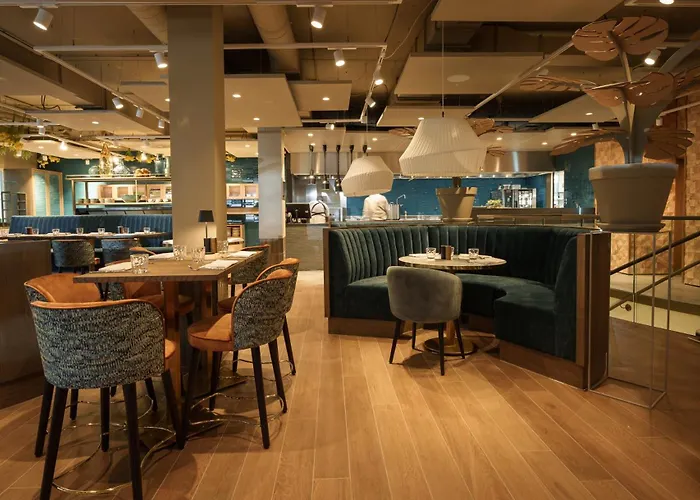 호텔 Carlton Oasis 4*