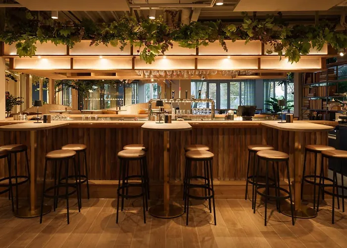 호텔 Carlton Oasis 스파이크니스시