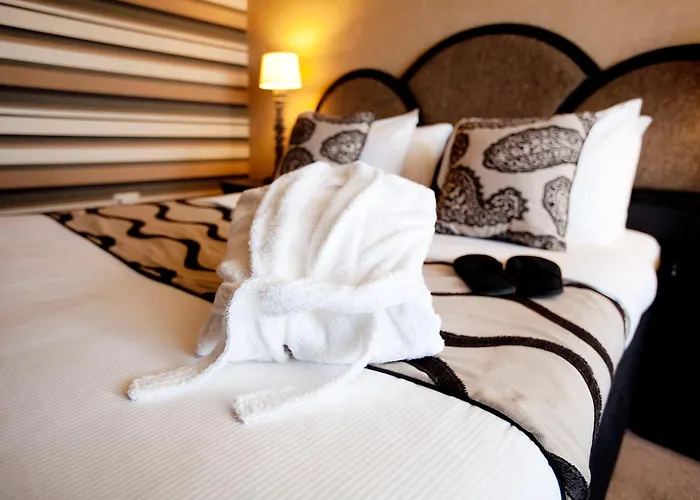 Carlton Oasis Hotel 4*