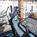 מלון Carlton Oasis 4*