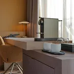 Carlton Oasis Hotel 4*
