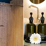 מלון Carlton Oasis