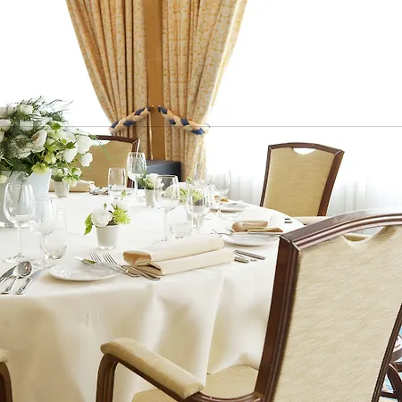 Carlton Oasis 4* سبايكينيسه