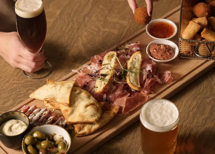 Carlton Oasis Hotel 4*