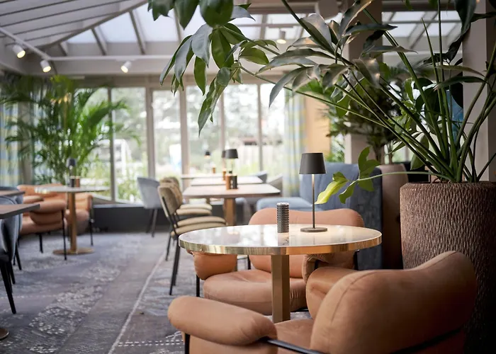 Otel Carlton Oasis 4*